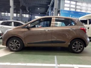 Grand i10 MT bản đủ 2020 màu nâu