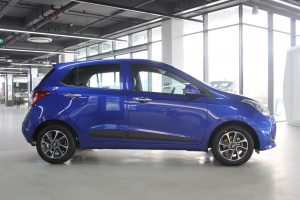 Grand i10 MT bản đủ 2020 màu xanh