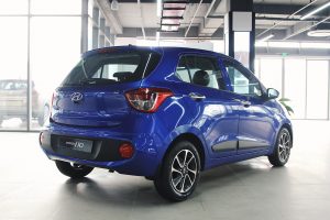 Mặt sau Grand i10