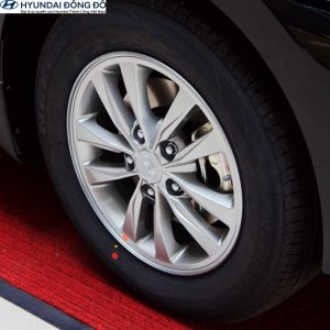 Bánh xe elantra 1.6mt số sàn 2020