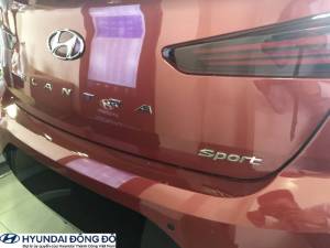 Đuôi xe Elantra 2019 bản Sport