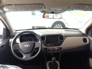 Đằng trước i10