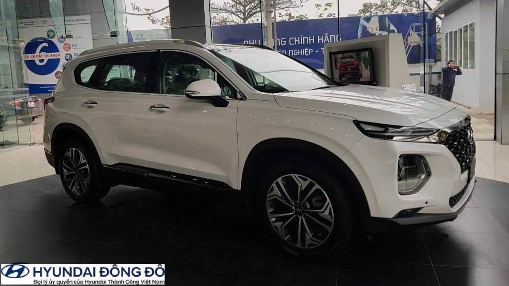 Huyndai Santafe trắng