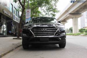 Mặt trước Tucson 2019 bản tiêu chuẩn